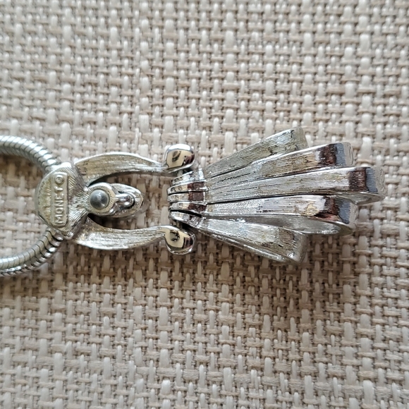 Vintage Monet Silver Tone Statement Pendant Necklace - Picture 4 of 4